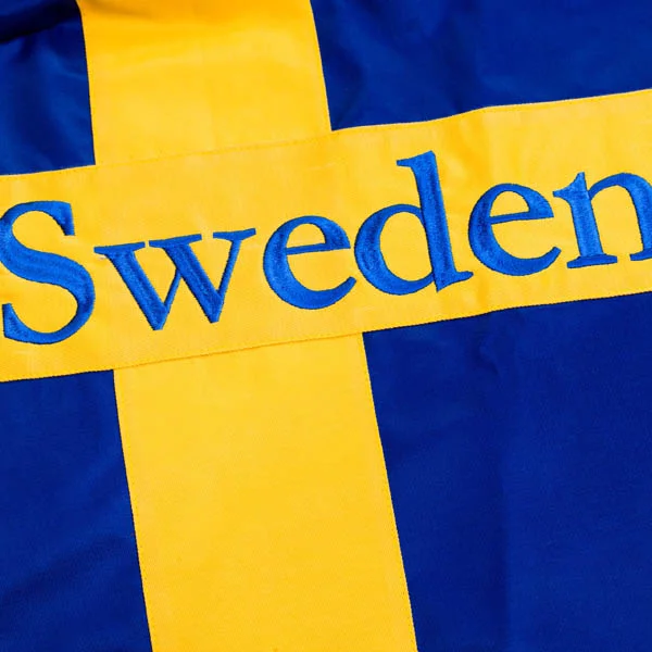 Ridtäcke-sweden-flagga-brodyr